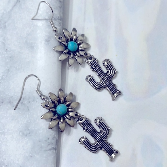 Silver Daisy Cactus Drop Earrings - Picture 11 of 14